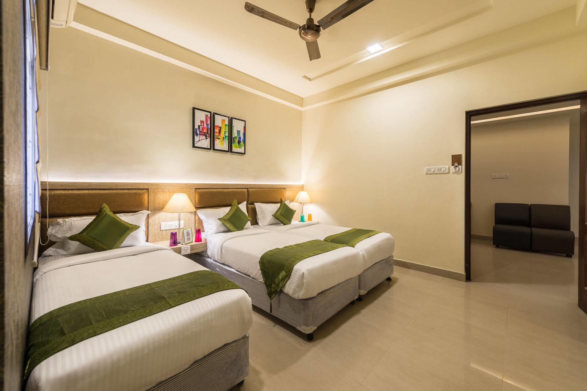 Treebo Nestlay Casa Hotel เชนไน ภายนอก รูปภาพ