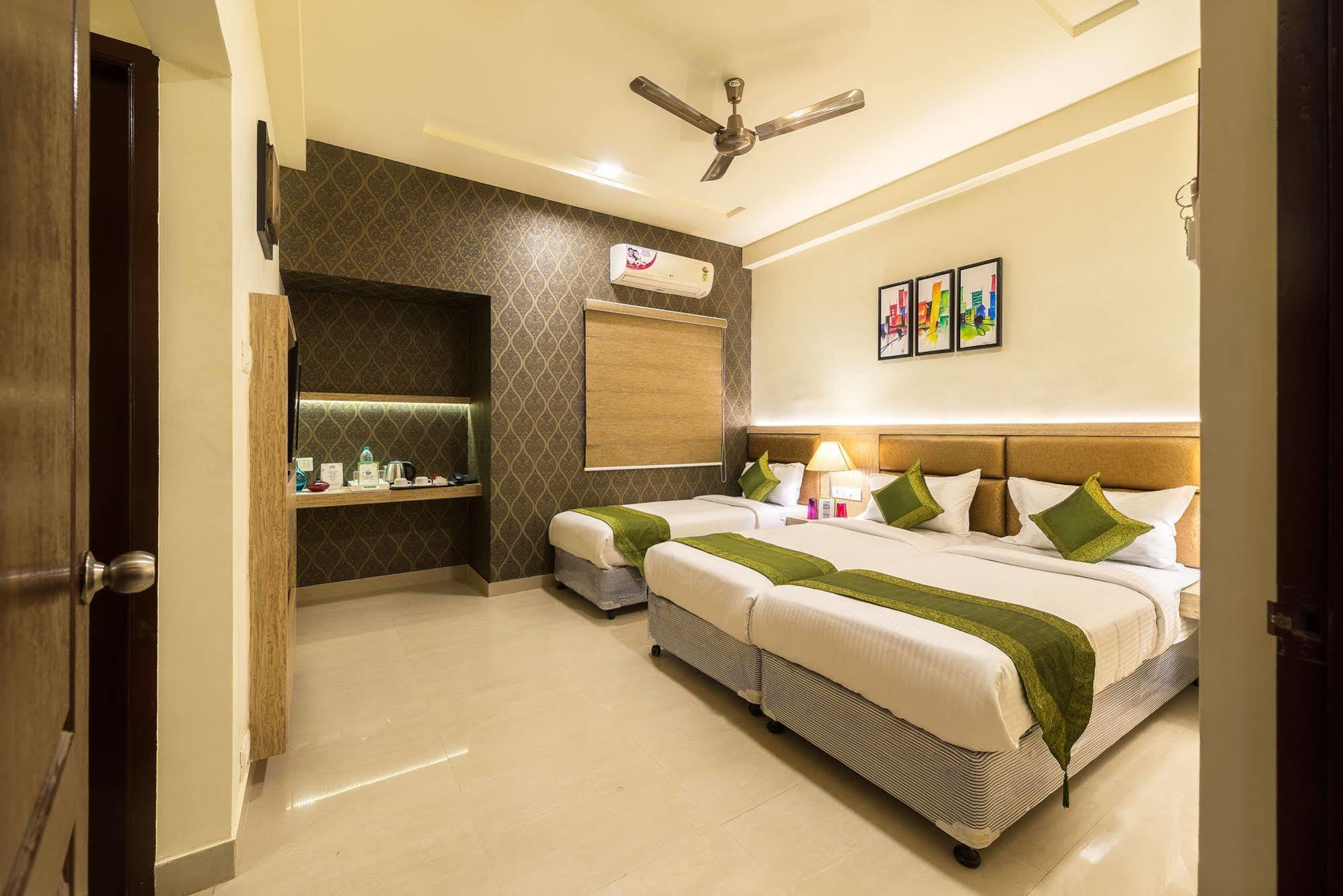Treebo Nestlay Casa Hotel เชนไน ภายนอก รูปภาพ